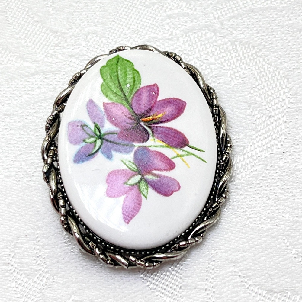 Vintage Purple Floral Violet Porcelain Costume Jewelry Cameo Brooch